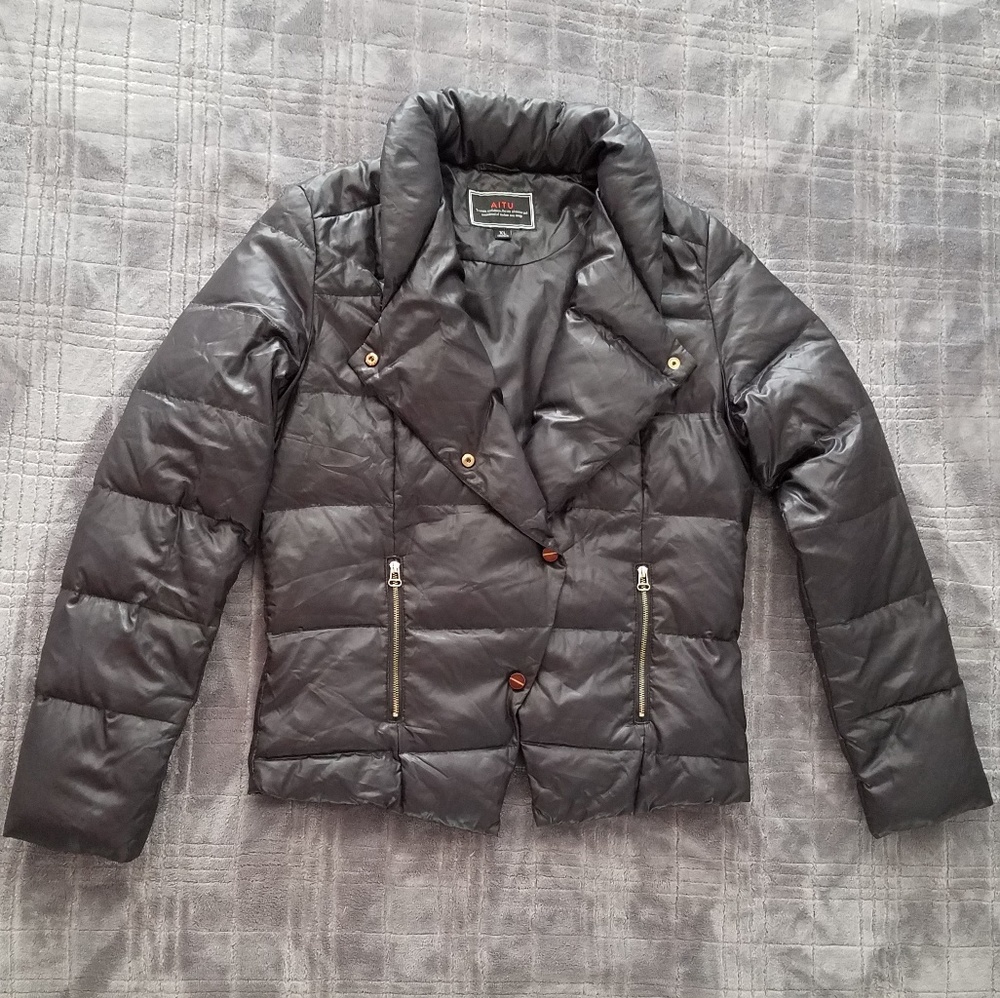 Black puffer jacket